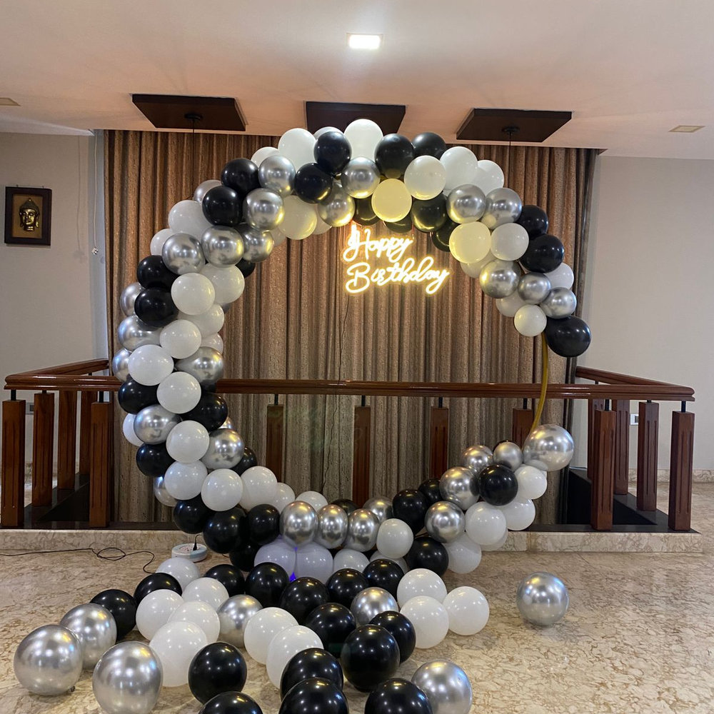 Black and Silver Happy Birthday Ring Decor
